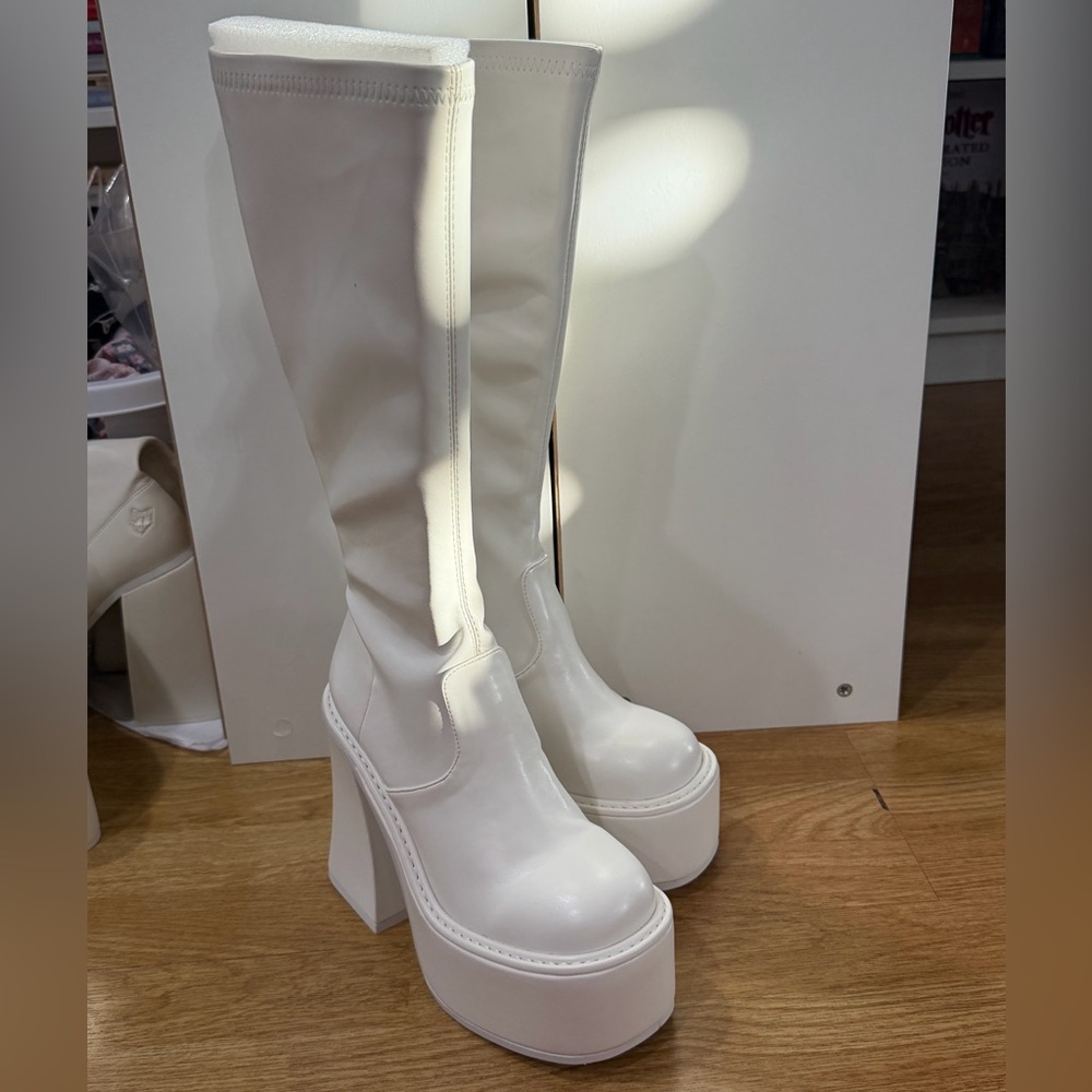 Short n Sweet White Knee High Boots